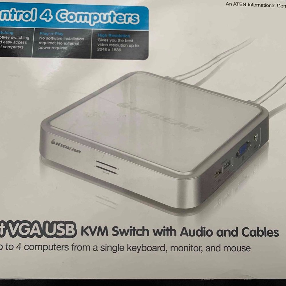 ***Open Box*** 4 Port VGA USB Switch with Audio and Cables